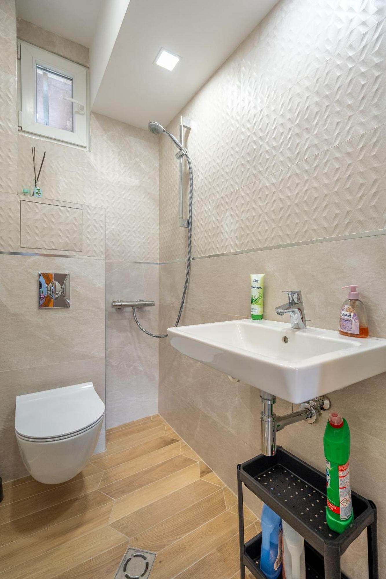 Downtown Apartment Eymi Sofia Exterior photo